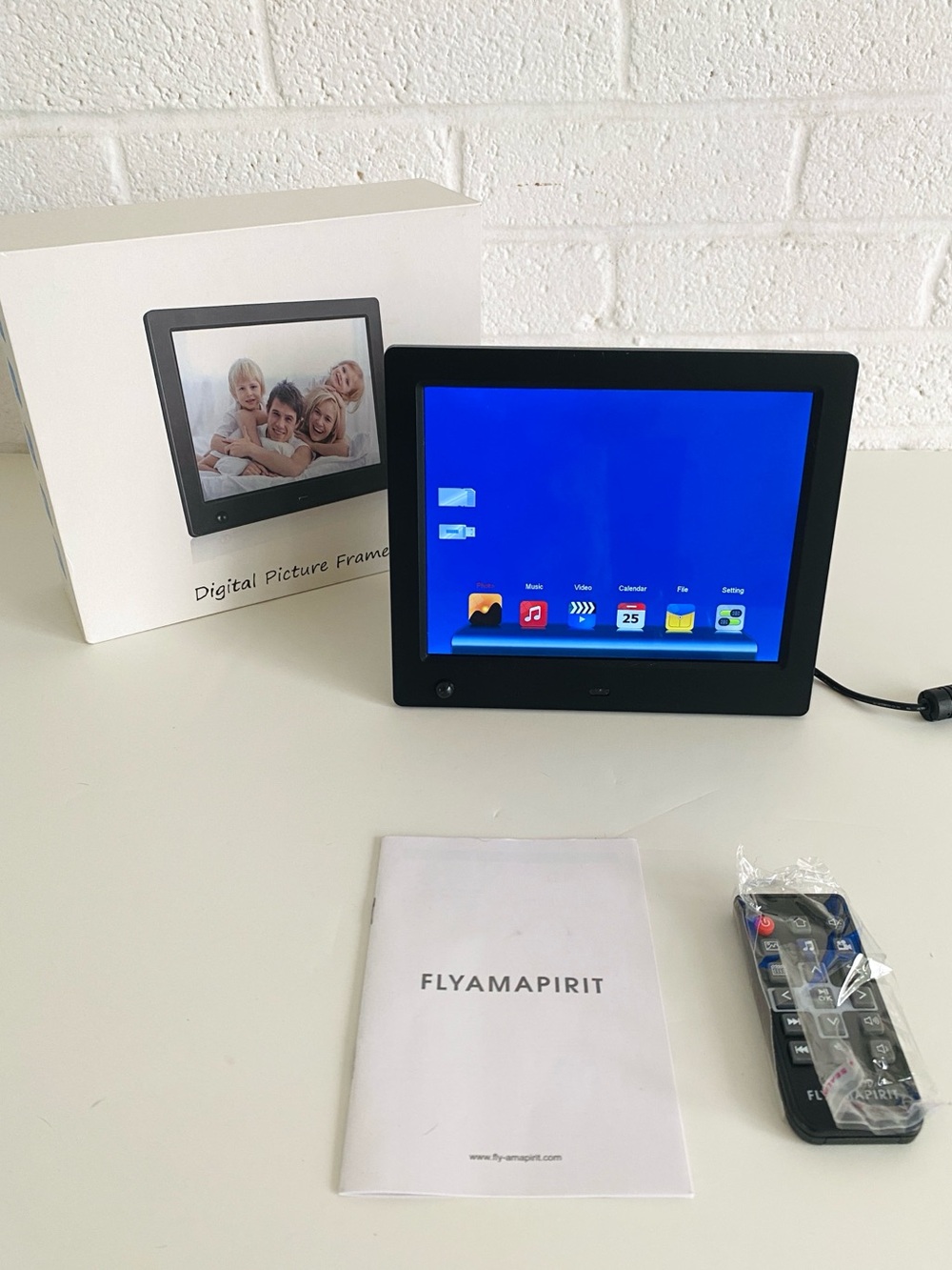 Black Digital Photo Picture Frame Tablet 8" Display Remote FLYAMAPIRIT YH01